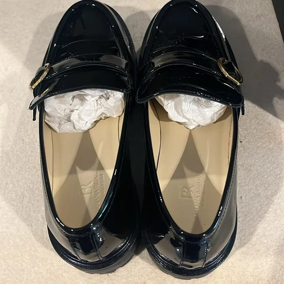 Classic Black Lug Loafers. Banana Republic - Picture 6 of 6